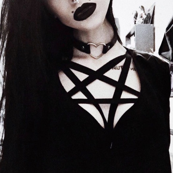Pentagram Black Harness Bra - Picture 2 of 4